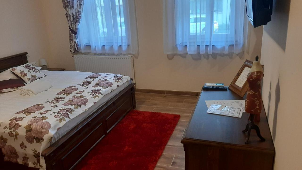 Toscana Apartman Gyula Exterior foto