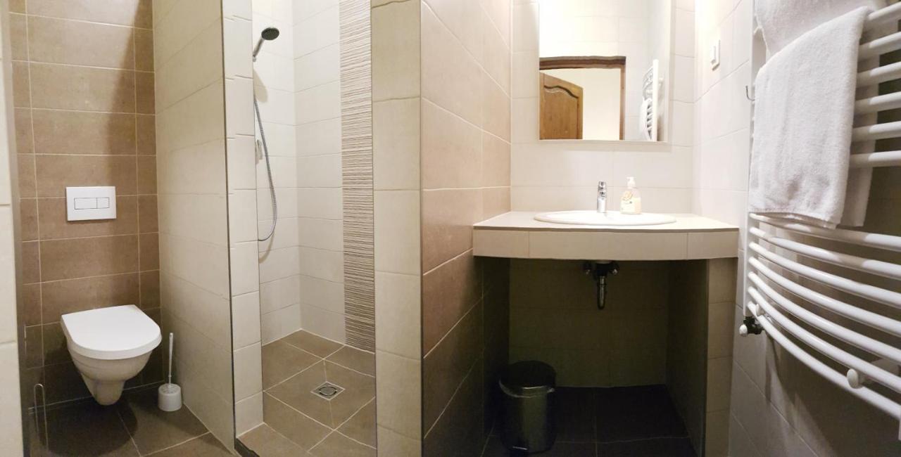 Toscana Apartman Gyula Exterior foto